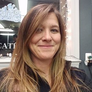 Meet your Posher, Angela